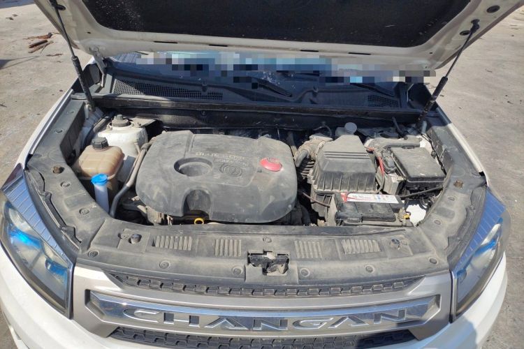 Used CHANGAN CS75 2014 2.0L Manual Luxury Version China IV Standard Engine Bay