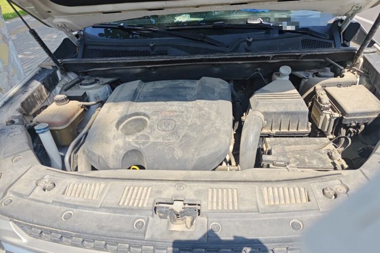 Used CHANGAN CS75 2014 1.8T Automatic Elite Model China IV Standard Engine Bay