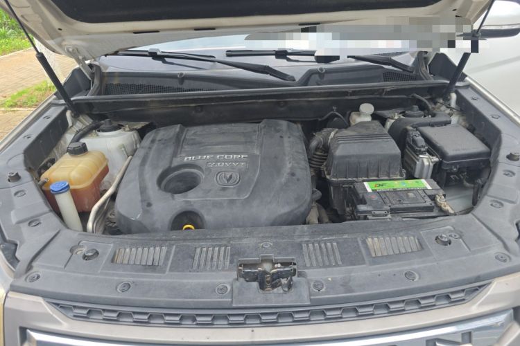 Used CHANGAN CS75 2014 2.0L Manual Luxury Version China IV Standard Engine Bay