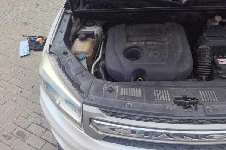 Used CHANGAN CS75 2014 1.8T Automatic Elite Version China V Standard Engine Bay Right