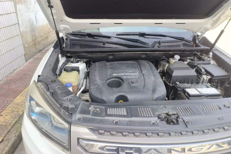 Used CHANGAN CS75 2014 2.0L Manual Leading Version China IV Standard Engine Bay Right