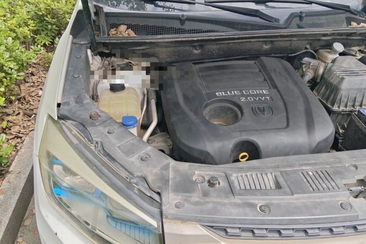 Used CHANGAN CS75 2014 2.0L Manual Luxury Version China V Standard Engine Bay Right