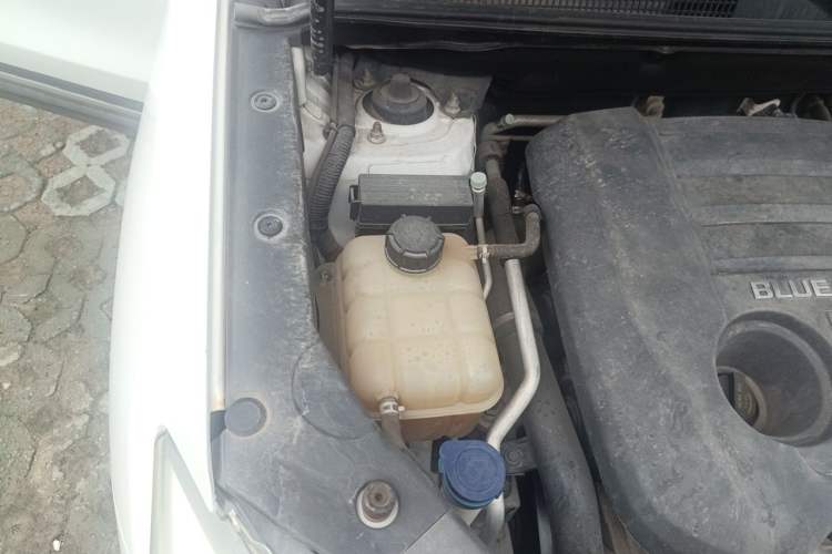 Used CHANGAN CS75 2014 1.8T Automatic Prestige Model China V Standard Engine Bay Right