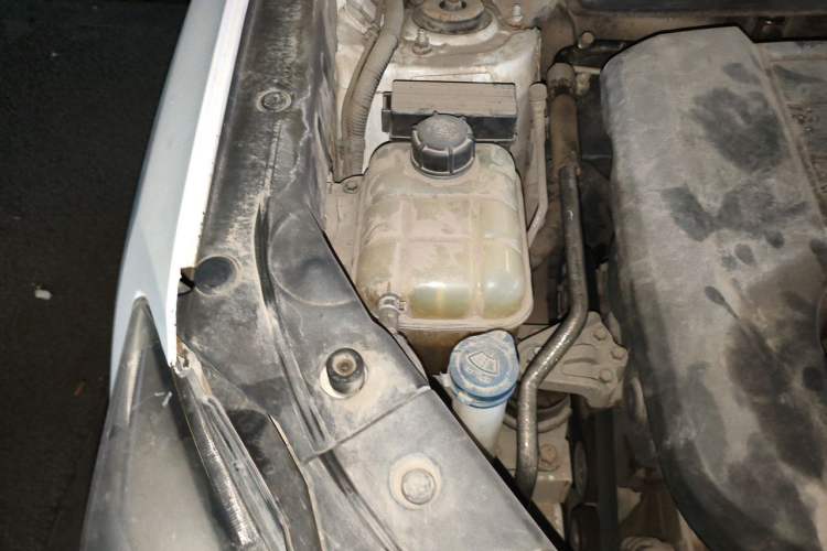 Used CHANGAN CS75 2014 2.0L Manual Leading Model China V Standard Engine Bay Right