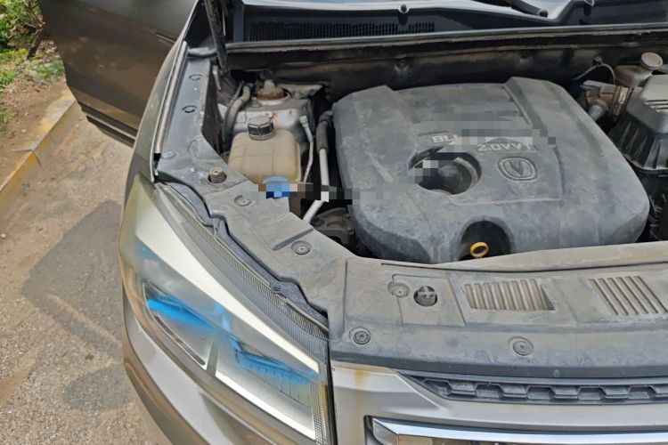 Used CHANGAN CS75 2014 2.0L Manual Luxury Version China IV Standard Engine Bay Right