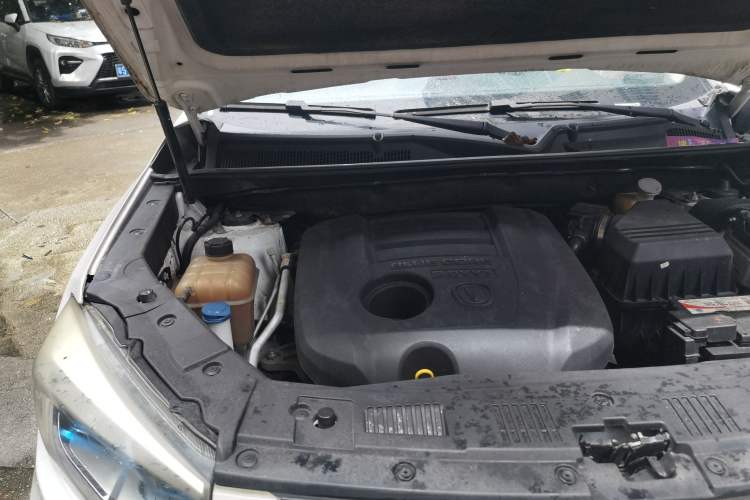 Used CHANGAN CS75 2014 2.0L Manual Luxury Version China V Standard Engine Bay Right