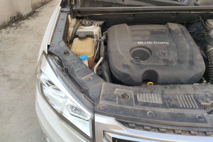 Used CHANGAN CS75 2014 1.8T Automatic Elite Version China V Standard Engine Bay Right