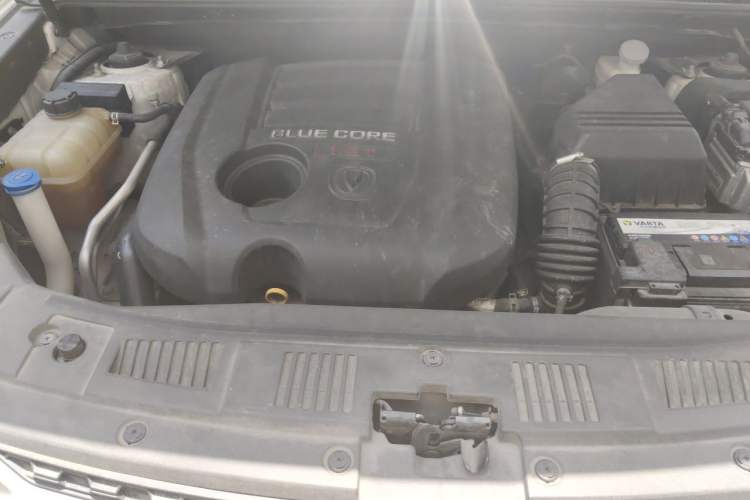 Used CHANGAN CS75 2014 1.8T Automatic Elite Model China IV Standard Engine Bay