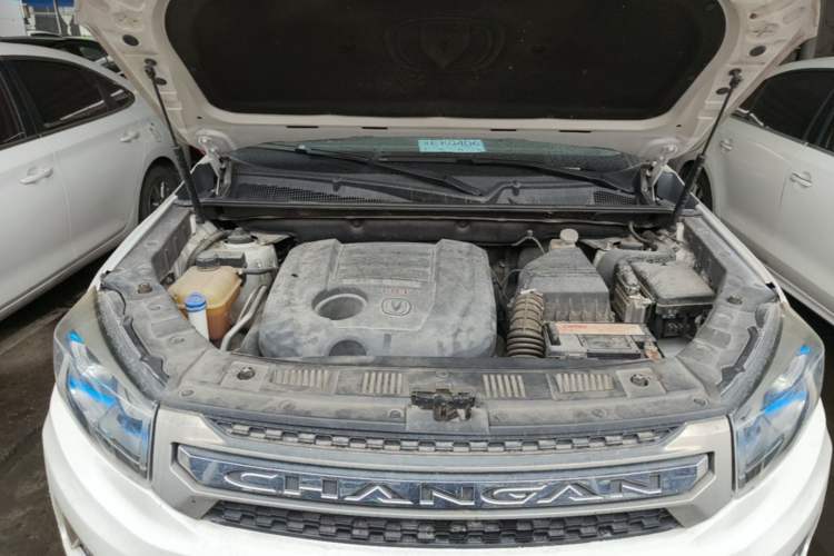 Used CHANGAN CS75 2014 1.8T Automatic Elite Model China IV Standard Engine Bay