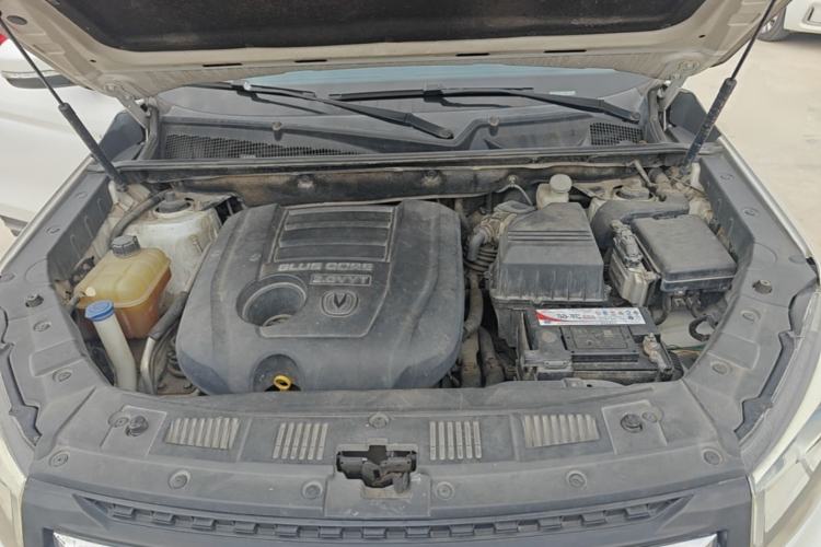 Used CHANGAN CS75 2014 2.0L Manual Luxury Version China V Standard Engine Bay