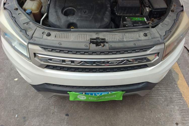 Used CHANGAN CS75 2014 2.0L Manual Luxury Version China IV Standard Engine Bay