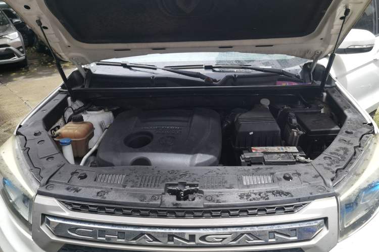 Used CHANGAN CS75 2014 2.0L Manual Luxury Version China V Standard Engine Bay