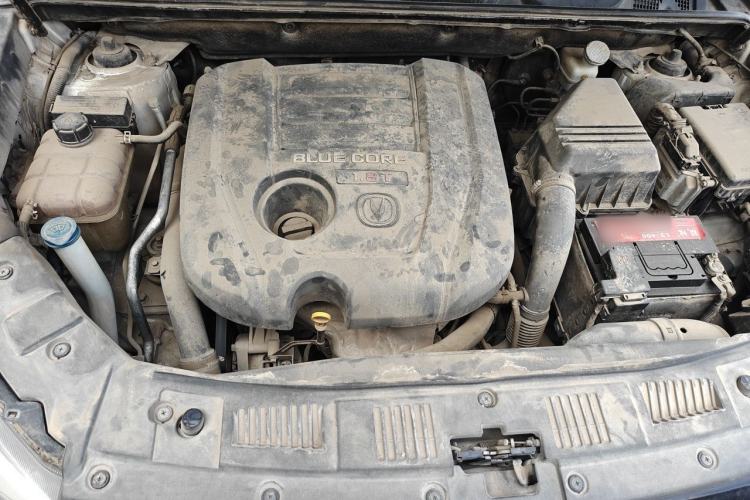 Used CHANGAN CS75 2014 1.8T Automatic Elite Version China V Standard Engine Bay
