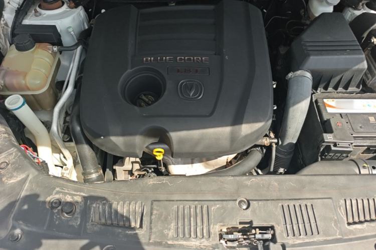 Used CHANGAN CS75 2014 1.8T Automatic Elite Model China IV Standard Engine Bay