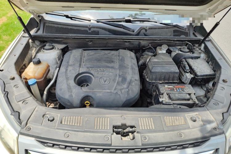Used CHANGAN CS75 2014 2.0L Manual Luxury Version China IV Standard Engine Bay