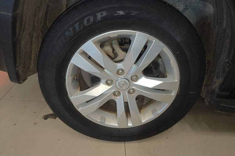 Used CHANGAN CS75 2014 1.8T Automatic Elite Model China IV Standard Exterior 2