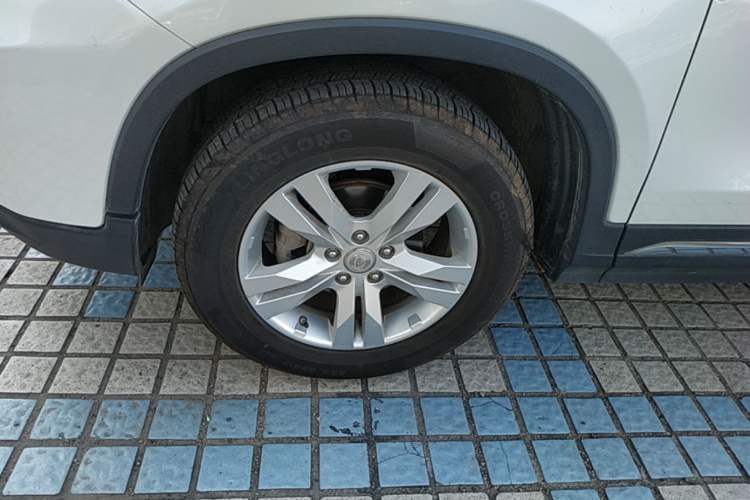 Used CHANGAN CS75 2014 1.8T Automatic Elite Model China IV Standard Exterior 2