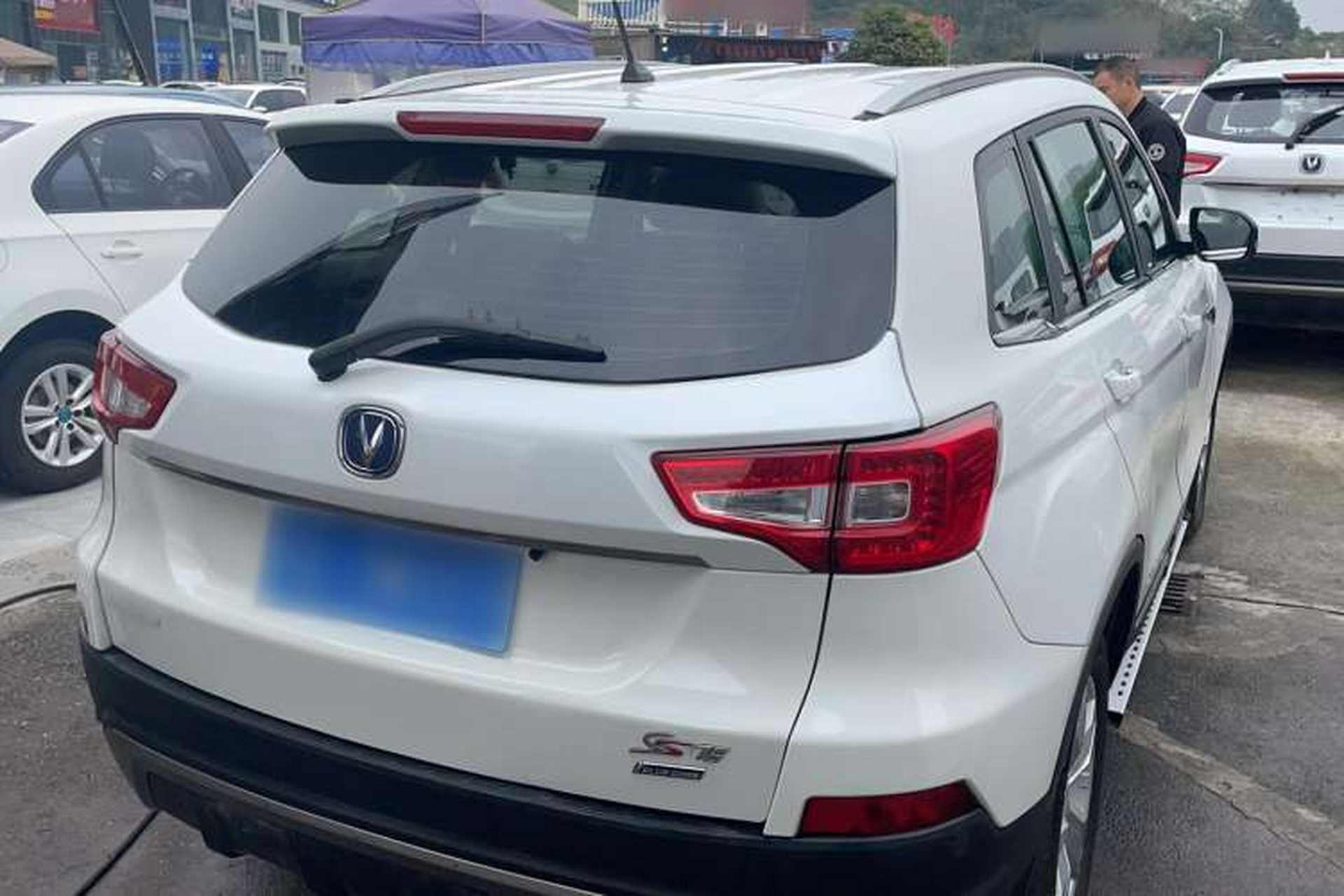 Used CHANGAN CS75 2014 2.0L Manual Luxury Version China IV Standard Exterior 3