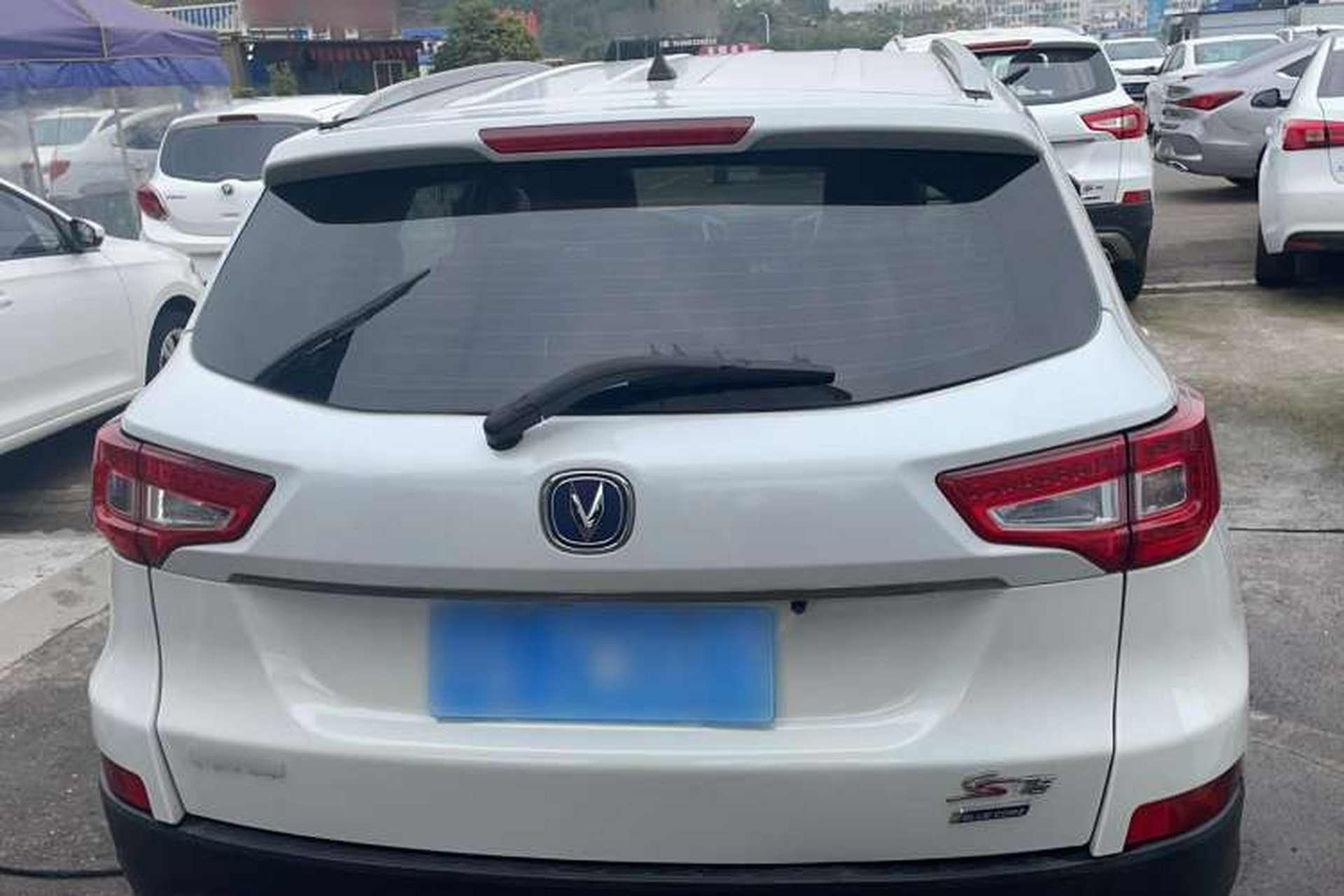 Used CHANGAN CS75 2014 2.0L Manual Luxury Version China IV Standard Exterior 4