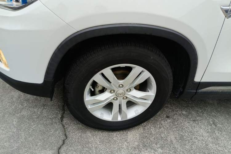 Used CHANGAN CS75 2014 1.8T Automatic Elite Model China IV Standard Exterior 4