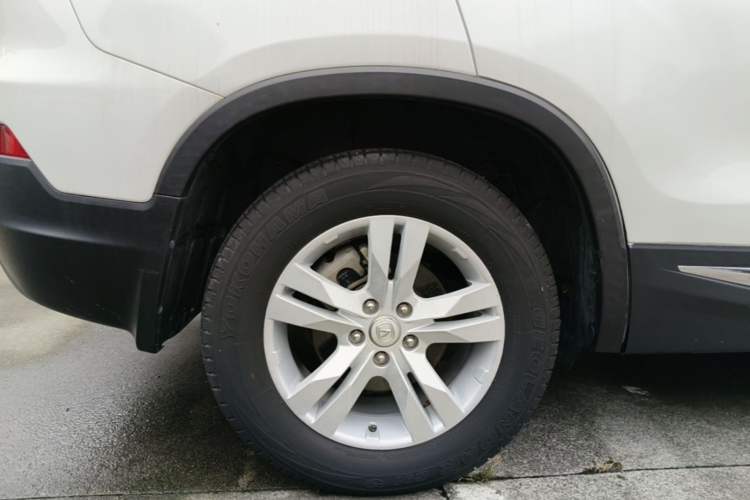 Used CHANGAN CS75 2014 1.8T Automatic Elite Model China IV Standard Exterior 5
