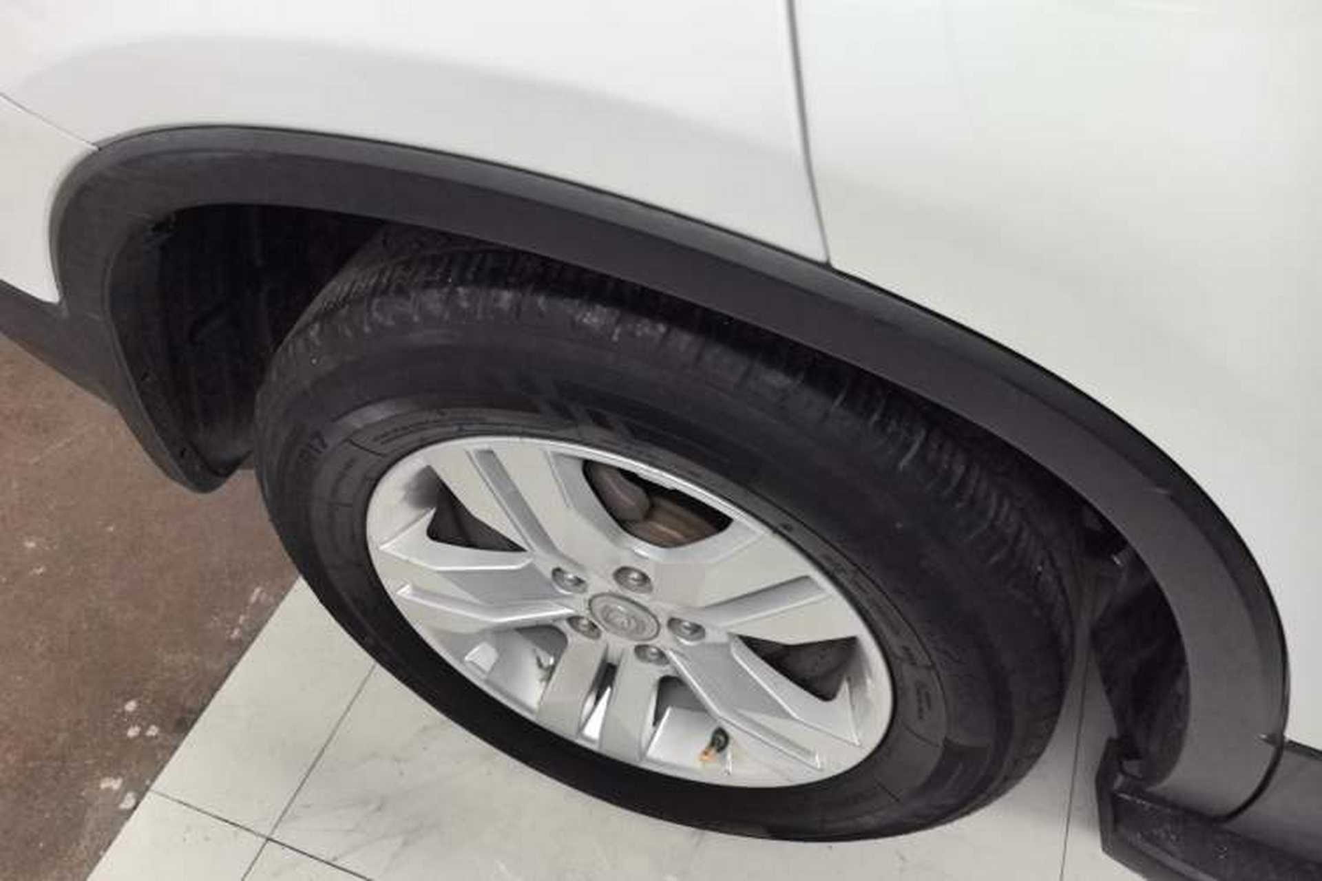 Used CHANGAN CS75 2014 2.0L Manual Leading Model China V Standard Exterior 5