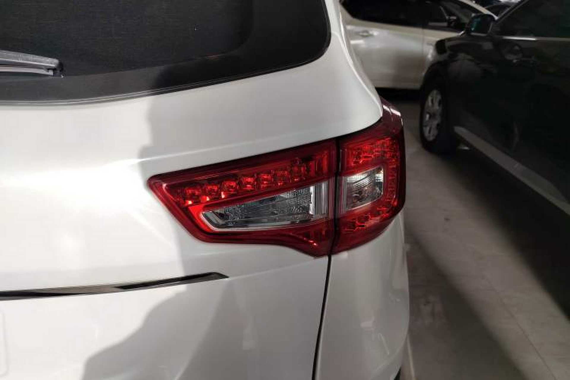Used CHANGAN CS75 2014 1.8T Automatic Prestige Model China IV Standard Exterior 5