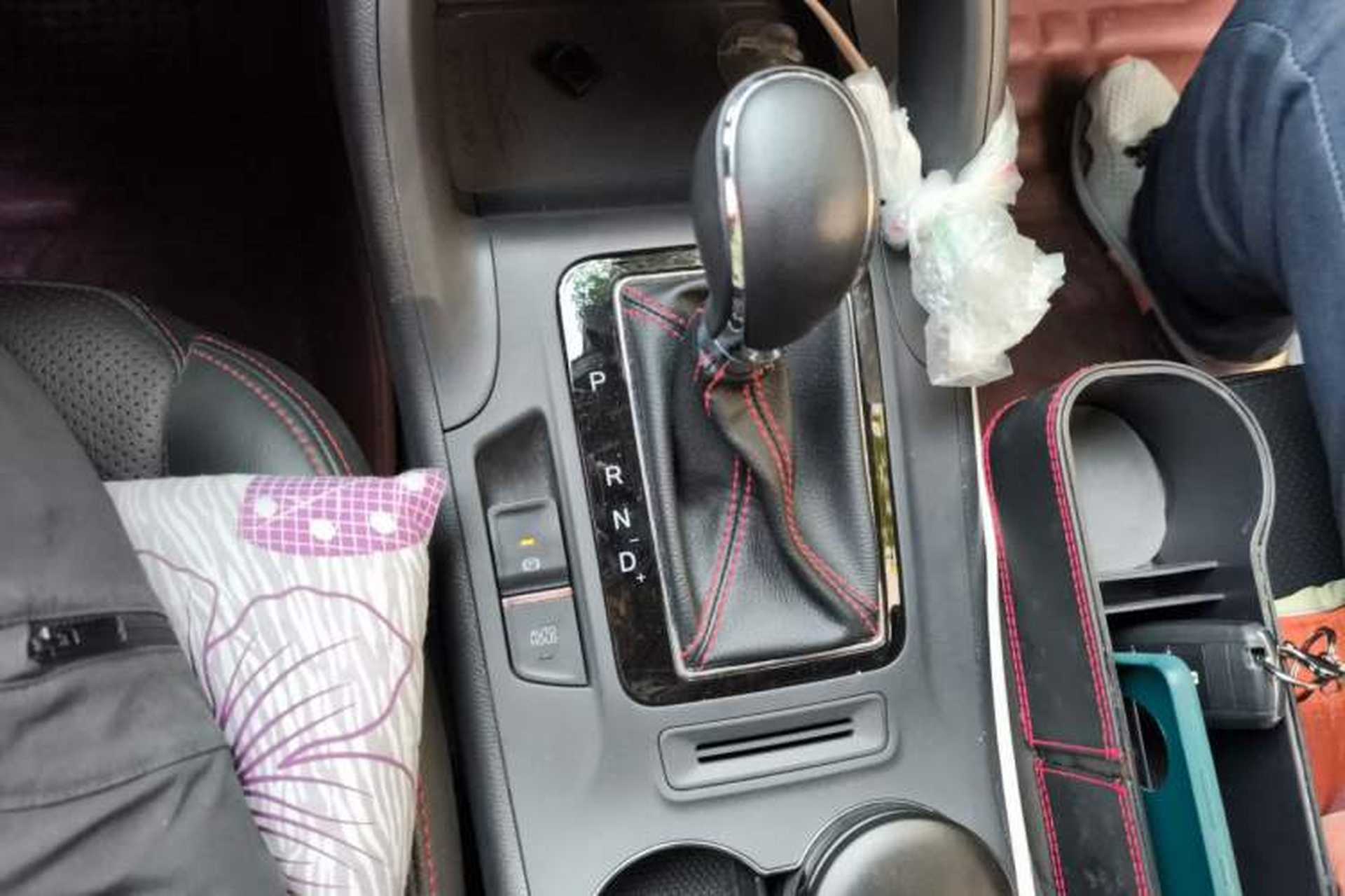 Used CHANGAN CS75 2014 1.8T Automatic Elite Model China IV Standard Gear Lever