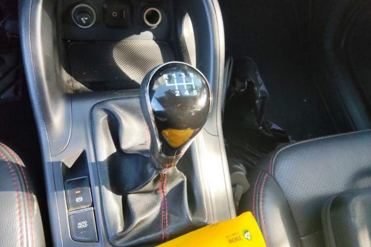 Used CHANGAN CS75 2014 2.0L Manual Luxury Version China V Standard Gear Lever
