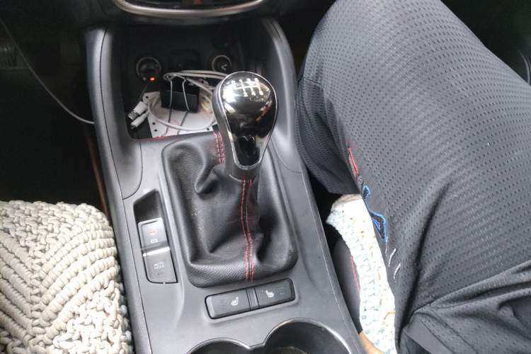Used CHANGAN CS75 2014 2.0L Manual Leading Model China V Standard Gear Lever