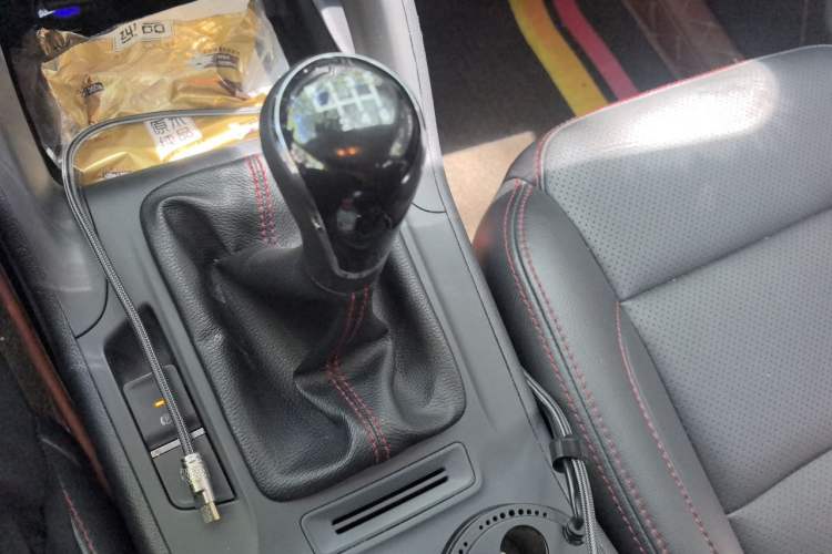 Used CHANGAN CS75 2014 2.0L Manual Luxury Version China V Standard Gear Lever