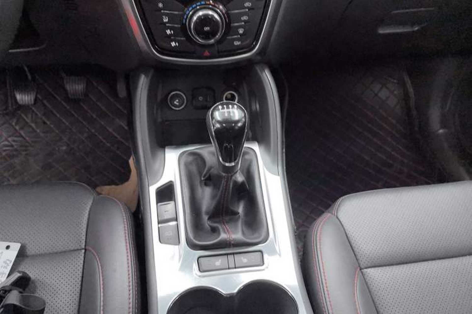 Used CHANGAN CS75 2014 2.0L Manual Leading Model China V Standard Gear Lever