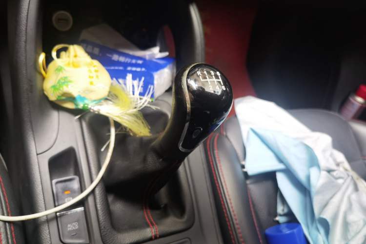 Used CHANGAN CS75 2014 2.0L Manual Luxury Version China V Standard Gear Lever