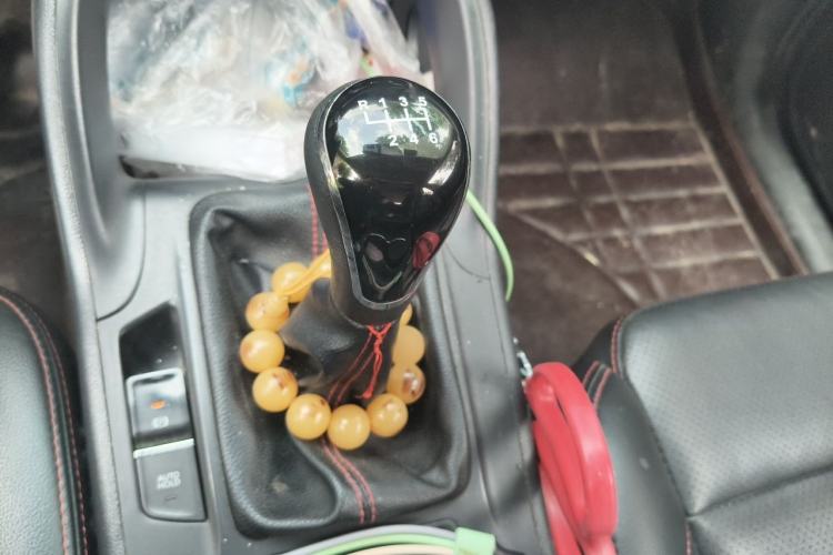 Used CHANGAN CS75 2014 2.0L Manual Luxury Version China V Standard Gear Lever