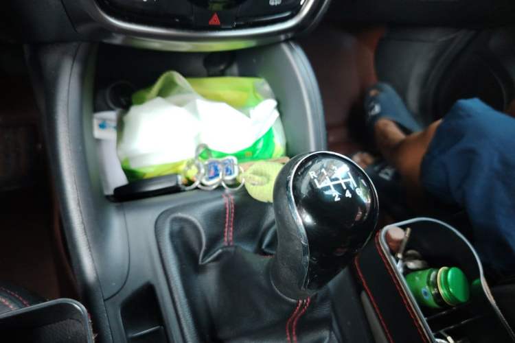 Used CHANGAN CS75 2014 2.0L Manual Leading Model China V Standard Gear Lever