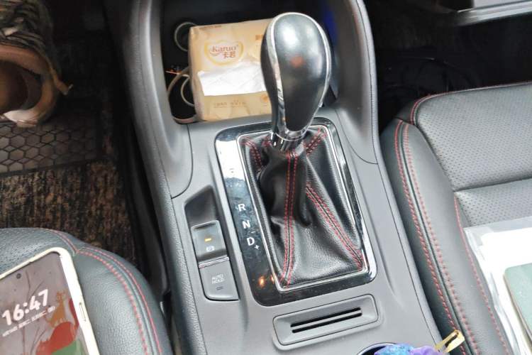 Used CHANGAN CS75 2014 1.8T Automatic Elite Model China IV Standard Gear Lever
