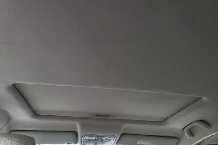 Used CHANGAN CS75 2014 1.8T Automatic Prestige Model China IV Standard Headliner