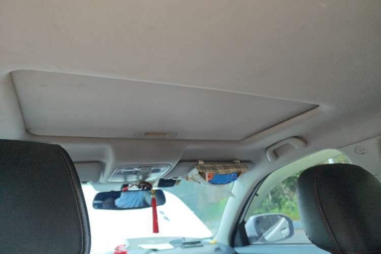 Used CHANGAN CS75 2014 2.0L Manual Luxury Version China IV Standard Headliner