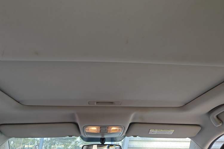 Used CHANGAN CS75 2014 2.0L Manual Leading Version China IV Standard Headliner
