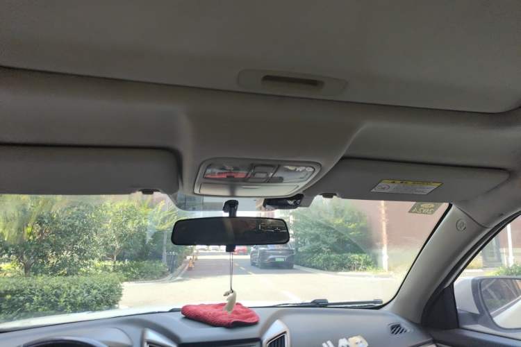 Used CHANGAN CS75 2014 1.8T Automatic Elite Model China IV Standard Headliner