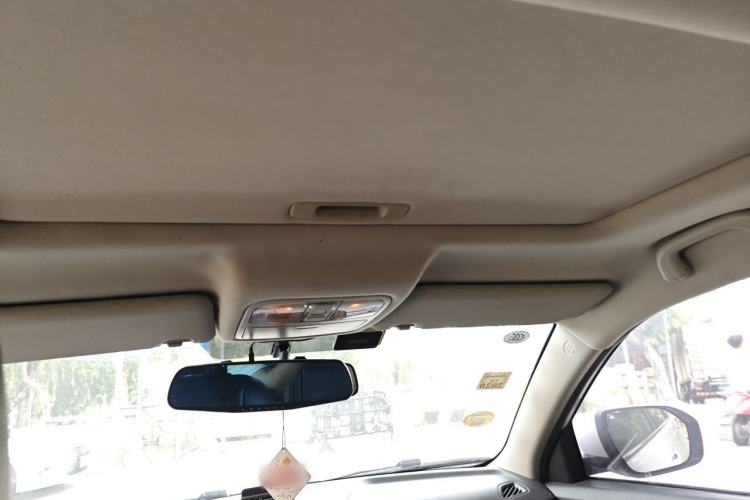 Used CHANGAN CS75 2014 1.8T Automatic Elite Model China IV Standard Headliner