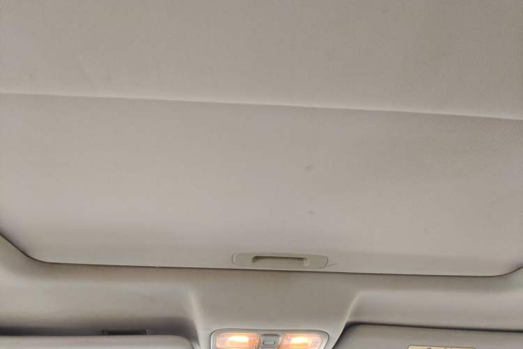 Used CHANGAN CS75 2014 1.8T Automatic Elite Version China V Standard Headliner