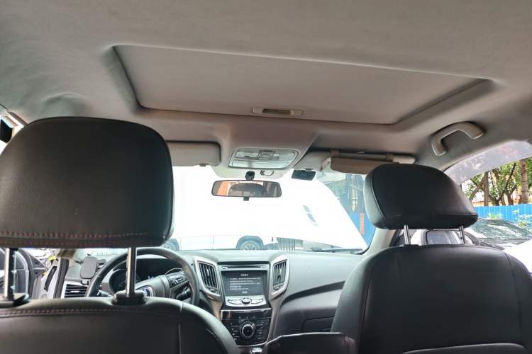 Used CHANGAN CS75 2014 2.0L Manual Luxury Version China V Standard Headliner