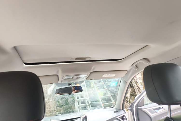 Used CHANGAN CS75 2014 1.8T Automatic Elite Version China V Standard Headliner