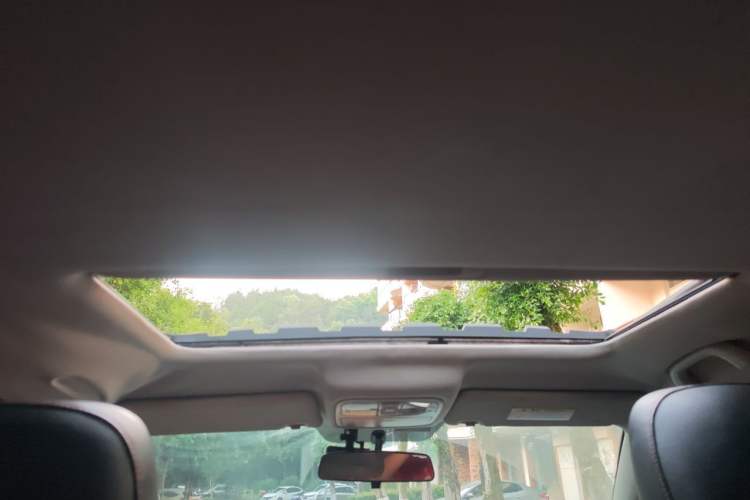 Used CHANGAN CS75 2014 2.0L Manual Luxury Version China V Standard Headliner
