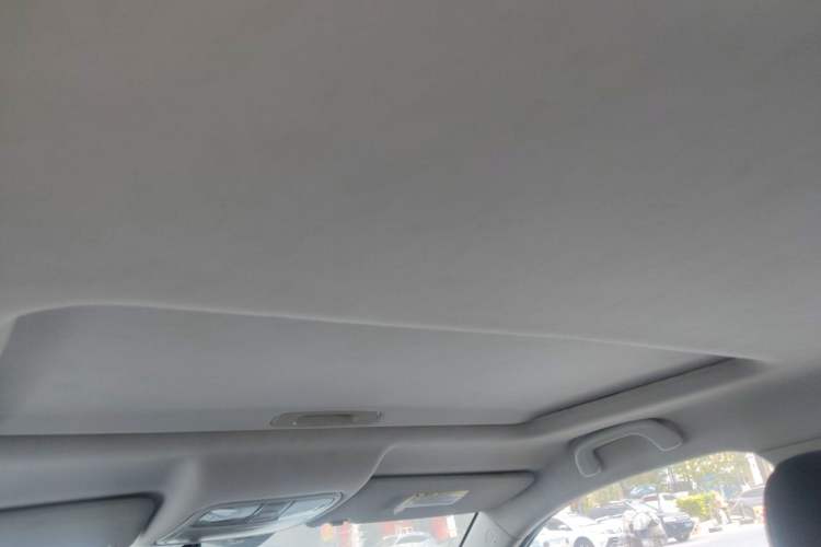Used CHANGAN CS75 2014 1.8T Automatic Elite Model China IV Standard Headliner