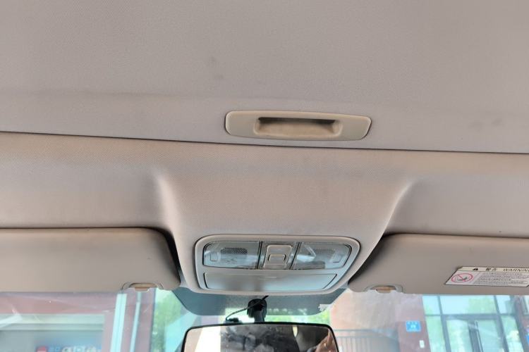 Used CHANGAN CS75 2014 2.0L Manual Luxury Version China IV Standard Headliner