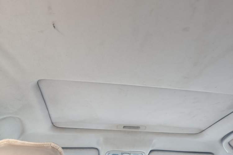 Used CHANGAN CS75 2014 1.8T Automatic Elite Model China IV Standard Headliner