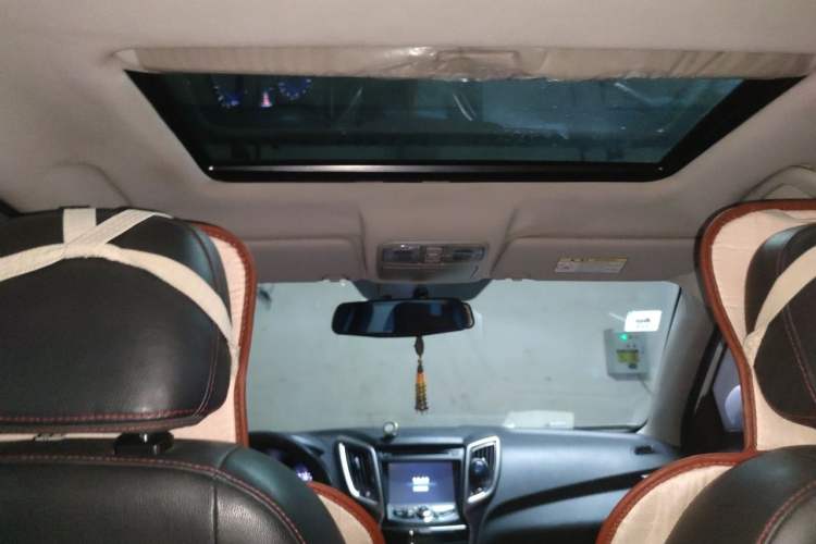 Used CHANGAN CS75 2014 1.8T Automatic Elite Model China IV Standard Headliner