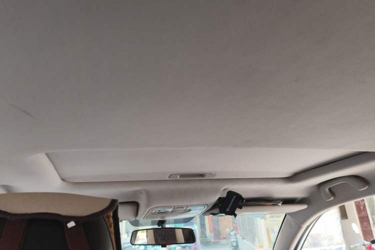 Used CHANGAN CS75 2014 1.8T Automatic Elite Model China IV Standard Headliner